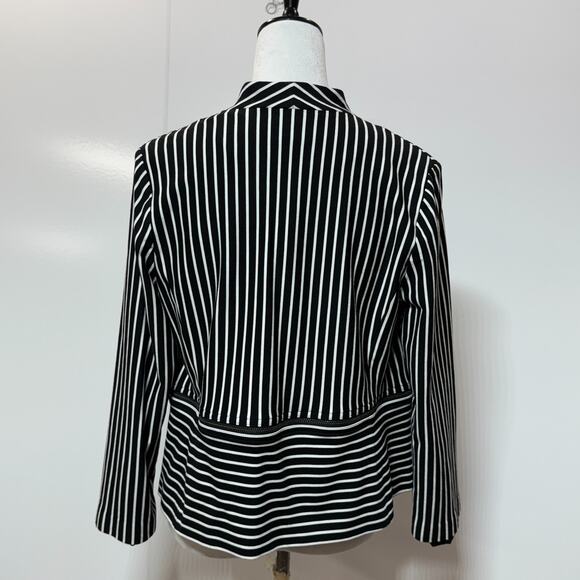 Chicos Jacket Womens Large 2 Black White Striped Convertible Zip Off Crop Career - Picture 3 of 12